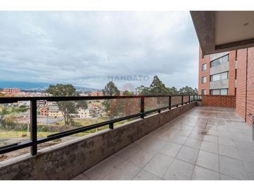 MODERNA Y ESTUPENDA SUITE EN VENTA EN AV 12 DE OCTUBRE CUENCA