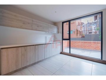 MODERNA Y ESTUPENDA SUITE EN VENTA EN AV 12 DE OCTUBRE CUENCA