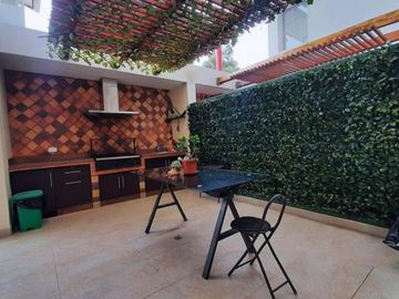 VENTA CASA - 3 DORMITORIOS - ESTUDIO - PORSCHE - TANDA - NAYON