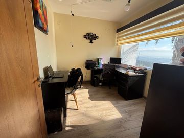 VENTA CASA - 3 DORMIT - ESTUDIO - PORSCHE - TANDA - NAYON