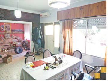 Casa en venta en Piñeyro
