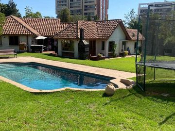 Casa en venta en PEÑALOLÉN