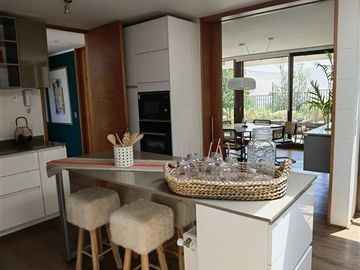 Casa en Venta en C34300 - Venta Casa NUEVA sin COMISION - Chamisero - Colina - 4D4B2E-Serv