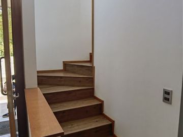 Casa en Venta en C34300 - Venta Casa NUEVA sin COMISION - Chamisero - Colina - 4D4B2E-Serv
