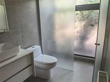 Casa en Venta en C34300 - Venta Casa NUEVA sin COMISION - Chamisero - Colina - 4D4B2E-Serv