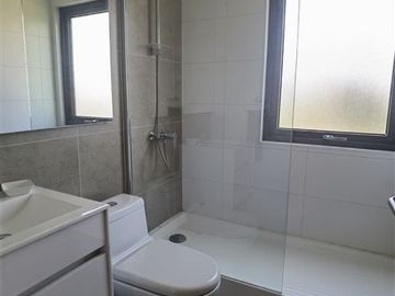 Casa en Venta en C34300 - Venta Casa NUEVA sin COMISION - Chamisero - Colina - 4D4B2E-Serv