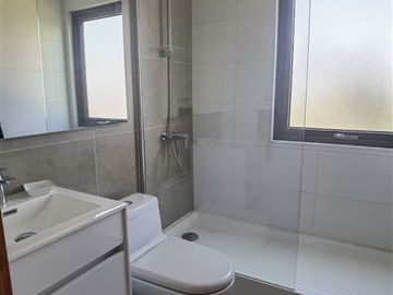 Casa en Venta en C34300 - Venta Casa NUEVA sin COMISION - Chamisero - Colina - 4D4B2E-Serv