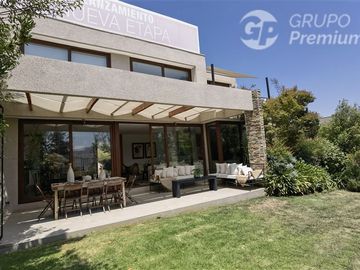 Casa en Venta en C34300 - Venta Casa NUEVA sin COMISION - Chamisero - Colina - 4D4B2E-Serv