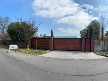 Casa en Venta en C35425 - Venta Parcela con Casa en Condominio Lampa - 6D3B2E - 5511Mts