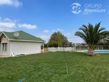 Casa en Venta en C35425 - Venta Parcela con Casa en Condominio Lampa - 6D3B2E - 5511Mts