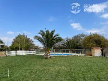 Casa en Venta en C35425 - Venta Parcela con Casa en Condominio Lampa - 6D3B2E - 5511Mts