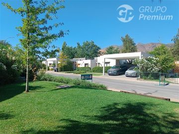 Casa en Venta en D46374 - Venta Casa Condominio Alto Jahuel - 4D4B4E