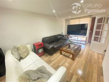 Casa en Venta en Bernardo Ohiggins - Lo Ovalle