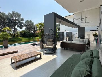 Venta Casa en Isla Mocoli con vista al lago  IvoZ
