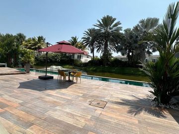 Venta Casa en Isla Mocoli con vista al lago  IvoZ