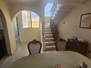 CASA 4 RECÁMARAS ZONA NORTE VERACRUZ EN EXCELENTE ESTADO
