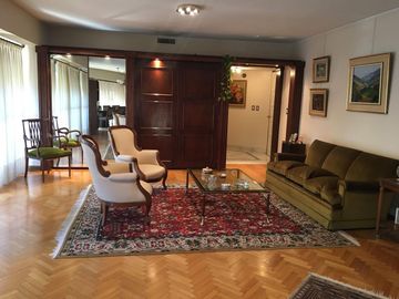 Venta departamento de 4 ambientes con cochera, en La Lucila