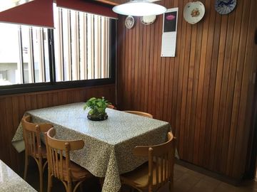 Venta departamento de 4 ambientes con cochera, en La Lucila