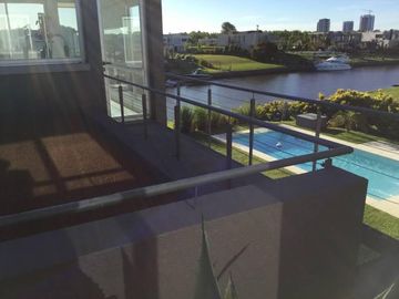 Venta Importante Casa en Albanueva