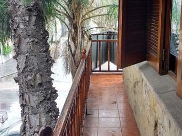 VENTA CASA 6 AMB 328 M2 COCHERA LANUS OESTE