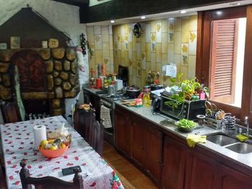 VENTA CASA 6 AMB 328 M2 COCHERA LANUS OESTE