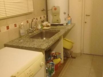 Importante Propiedad 4 dorm, garage, pileta, parrilla y fondo . Temperley