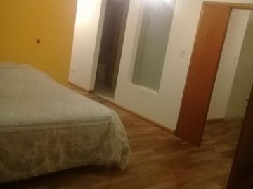 Importante Propiedad 4 dorm, garage, pileta, parrilla y fondo . Temperley