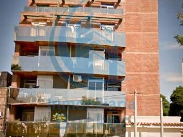 Dpto 1d Caseros al 1190 (2 cuadras Nuevo Centro Shoping)