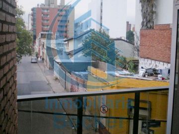 Dpto 1d Caseros al 1190 (2 cuadras Nuevo Centro Shoping)