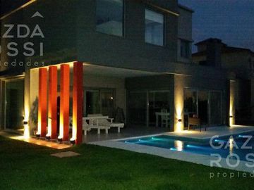 Importante propiedad de diseño moderno a la venta en barrio La Horqueta, Canning