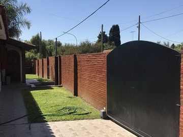 Juan B. Justo y B. Roldan - Barrio Uno