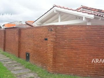 Juan B. Justo y B. Roldan - Barrio Uno