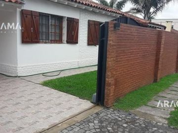 Juan B. Justo y B. Roldan - Barrio Uno