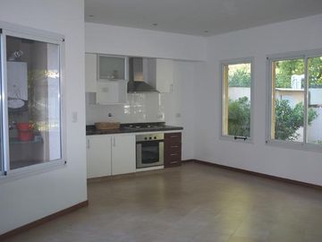 Casa - Dúplex - Adrogué - CATEGORÍA!!!