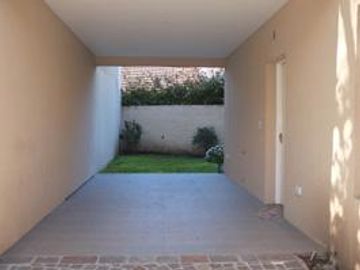 Casa / Dúplex - Adrogué - CATEGORÍA!!!