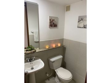 APARTAMENTO EN VENTA EN LA FLORA PISO 6 RENTANDO  (LSA)