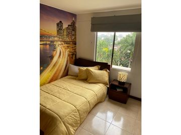 APARTAMENTO EN VENTA EN LA FLORA PISO 6 RENTANDO  (LSA)