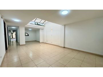 Casa remodelada de una planta en venta Barrio El Centro Palmira Valle
