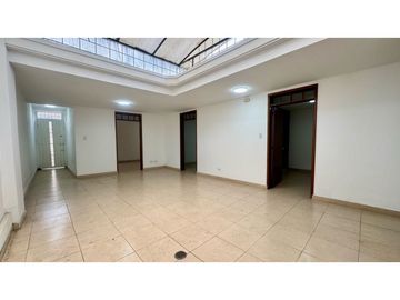 Casa remodelada de una planta en venta Barrio El Centro Palmira Valle