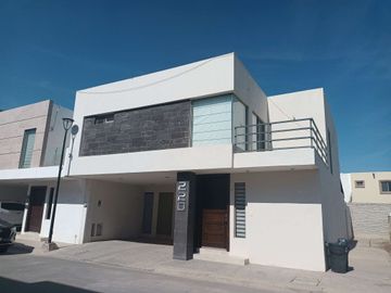 CASA EN VENTA LOS VIÑEDOS TORREON