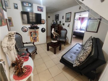 Santa Librada Casa Rentable Venta 3 aptos + local comercial