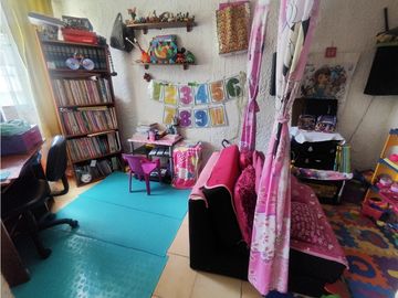 Santa Librada Casa Rentable Venta 3 aptos + local comercial