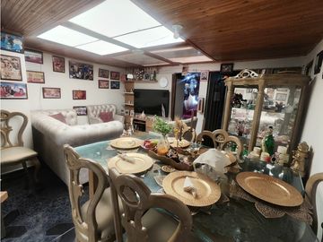 Santa Librada Casa Rentable Venta 3 aptos + local comercial