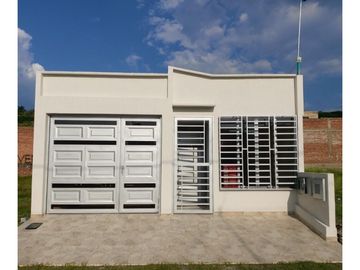 SE VENDE CASA PARA ESTRENAR ANDALUCIA VALLE.