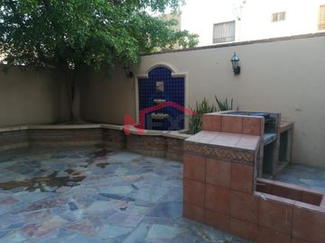 CASA EN VENTA EN VILLA RESIDENCIAL BONITA