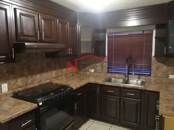 CASA EN VENTA EN VILLA RESIDENCIAL BONITA