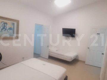 VENDO HERMOSA CASA HOTEL IDEAL  PARA  AIRBNB EN GUADUAS CUNDINAMARCA