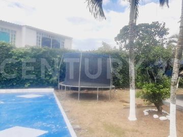 VENDO HERMOSA CASA HOTEL IDEAL  PARA  AIRBNB EN GUADUAS CUNDINAMARCA