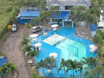 VENDO HERMOSA CASA HOTEL IDEAL  PARA  AIRBNB EN GUADUAS CUNDINAMARCA