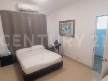 VENDO HERMOSA CASA HOTEL IDEAL  PARA  AIRBNB EN GUADUAS CUNDINAMARCA